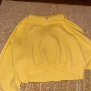 Zara light yellow cropped hoodie